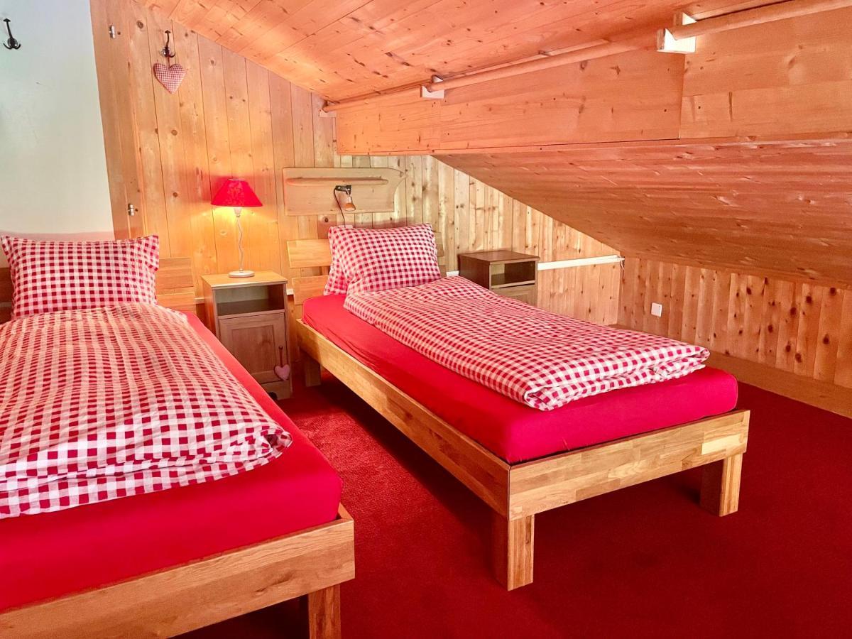 Bnb Guesthouse Lusi Frauenkirch Exterior photo